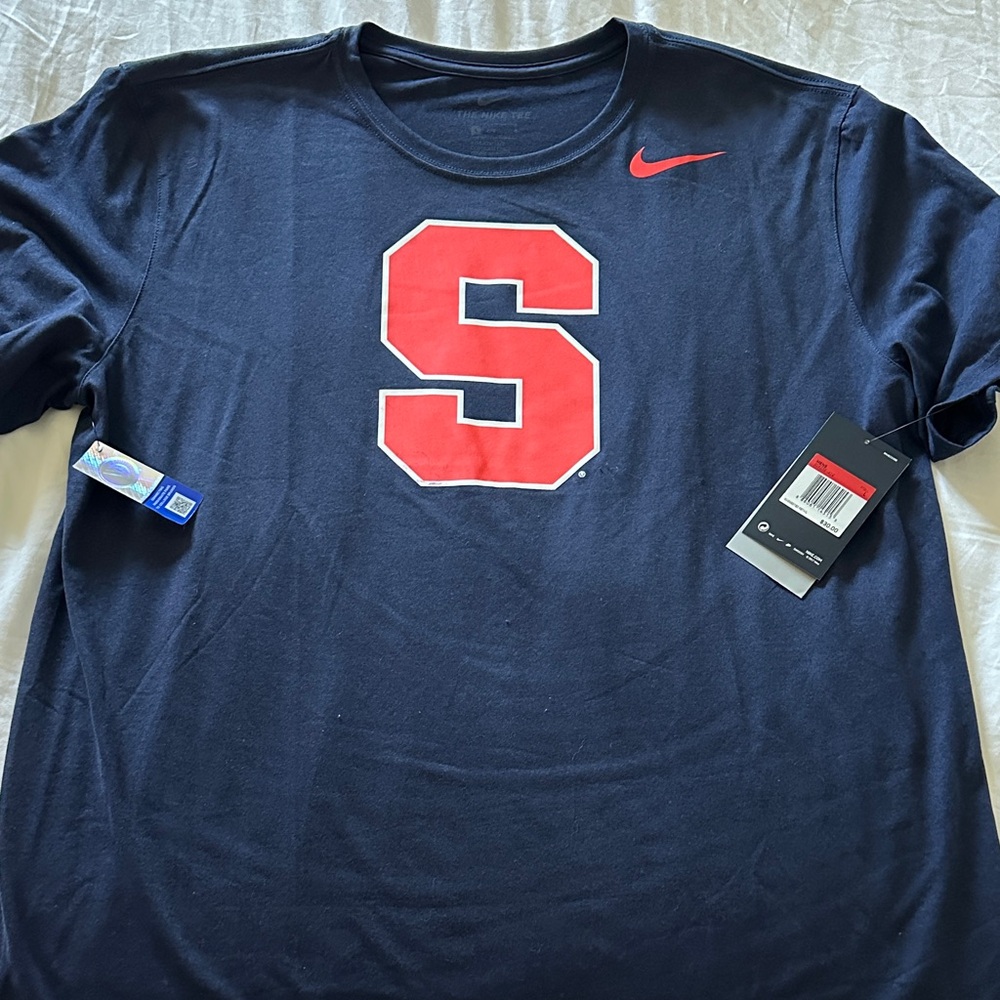 Nike Men's Dark Blue Tee with Red S Logo